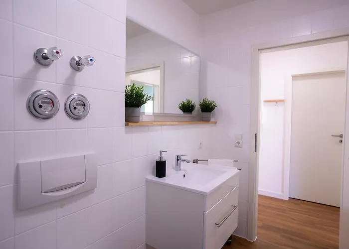 Design - Balkon - Induktionskochfeld - Zentral Appartement *